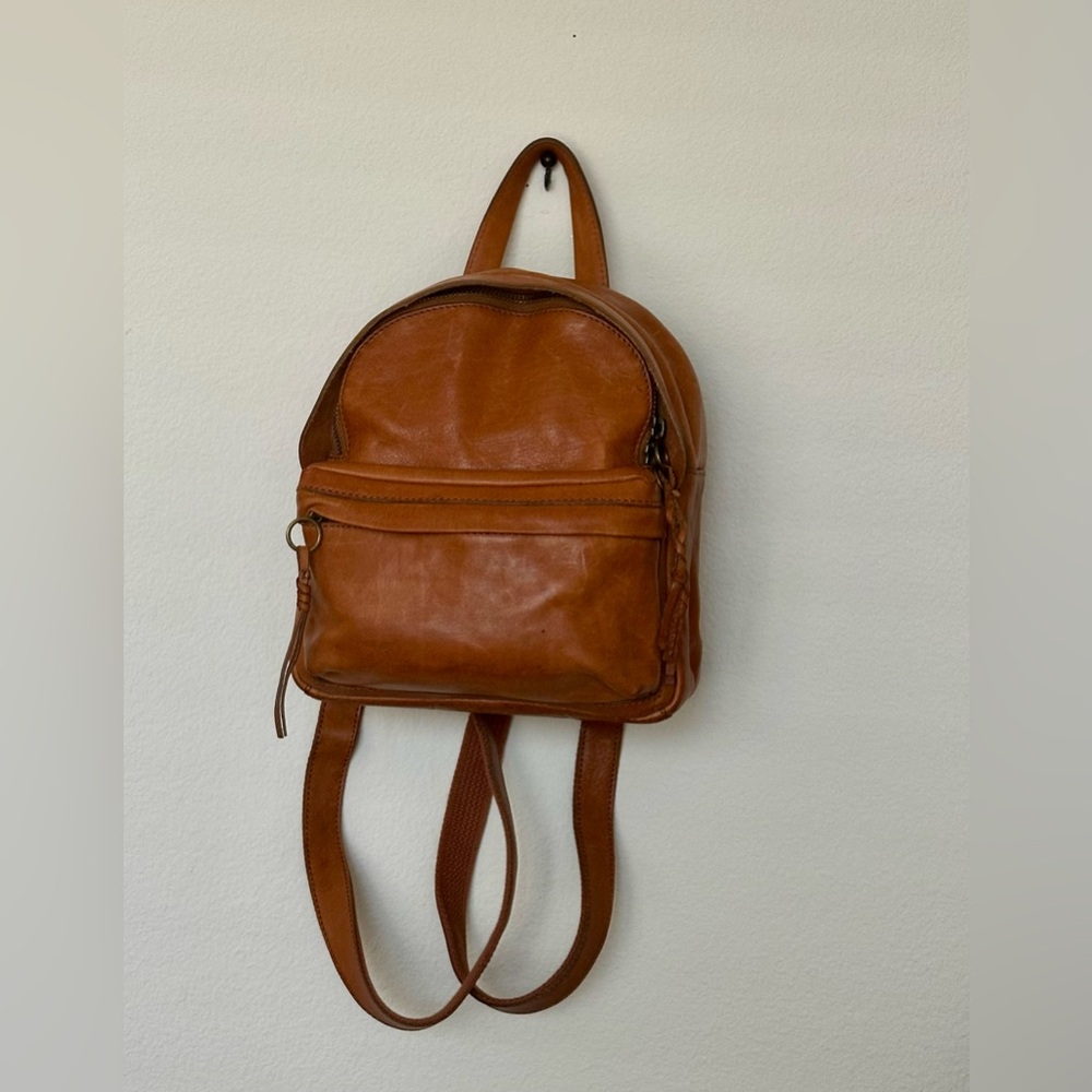 Madewell Lorimer Mini Leather Backpack